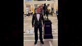 باسل سماقية  بإطلالة غير تقليدية