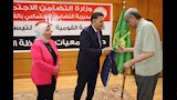 محافظ القليوبية يودع الحجاج ويسلمهم ملابس الإحرام