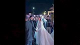 رقصة رومانسية جمعت العروسين في حفل زفاف نجل محمد رضوان (1)