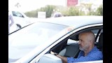 الفنان أيمن عزب
