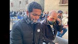 حزن على وجه بطل الارادة والتحدي
