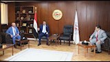 خلال الاجتماع