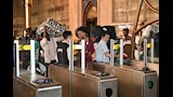 قطار العودة الطوعية ينقل الأسر السودانية من رمسيس إلى أسوان (1)