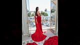 مايا أبو الحسن اختارت تسريحة الشعر المنسدلة 
