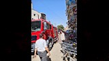 وصول سيارات الإطفاء لموقع الحادث