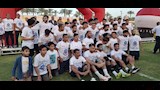 احتفالية كبيرة بين الجهاز الفني واللاعبين (3)