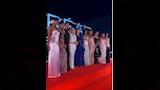 ياسمين صبري مع نجمات مهرجان كان السينمائي (1)
