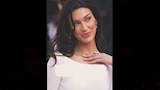 بيلا حديد تسعرض إطلالاتها من دورات سابقة لمهرجان كان (6)