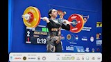 الطالبة شيماء عبدالناصر تفوز بـ3 ميداليات (2)
