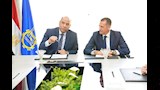 اجتماع وزير العمل ومحافظ أسوان (2)