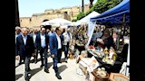 مدبولي يتفقد معرض الحرف التراثية بشارع المعز  (4)