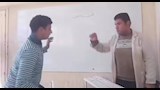احتجاز طالب لمعلم داخل مدرسة (3)