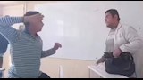 حقيقة فيديو احتجاز طالب لمعلم داخل مدرسة بشبرا الخيمة.. "التعليم" تكشف مفاجأة
