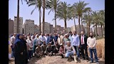 رئيس جامعة القاهرة يتفقد حقول القمح بكلية الزراعة وحظائر الماشية (7)