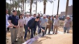 رئيس جامعة القاهرة يتفقد حقول القمح بكلية الزراعة وحظائر الماشية (21)