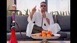 ممسكا بشيشة.. محمد رمضان يروج لأغنيته الجديدة "Yakoza"