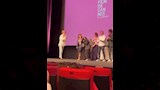 ليلى المراكشي مع فريق عمل فيلمه في مهرجان كان