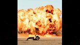 مشاهد أكشن بفيلم 7 Dogs (3)