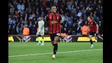 كروبي يحتفل بهدفه في مانشستر سيتي