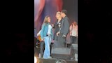 عمرو دياب مع ابنيه عبدالله وكنزي بحفل الجامعة الامريكية (3)