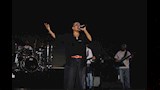 عمرو دياب بحفل الجامعة الامريكية (4)