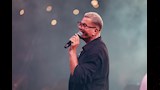 عمرو دياب بحفل الجامعة الامريكية (7)