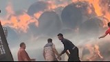 حريق داخل مصنع كرتون في بني سويف (3)