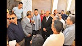 محافظ أسيوط يتفقد سوق الباعة الجائلين بمنفلوط ويؤكد تنظيم الأسواق أولوية (3)