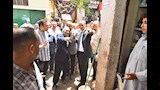 محافظ أسيوط يتفقد سوق الباعة الجائلين بمنفلوط ويؤكد تنظيم الأسواق أولوية (7)