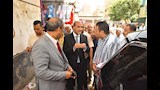 محافظ أسيوط يتفقد سوق الباعة الجائلين بمنفلوط ويؤكد تنظيم الأسواق أولوية (14)