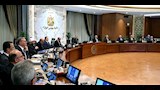 خلال الاجتماع