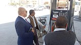 عدادات وهمية ومسـدسات مضروبة.. حملات التموين تفضح تلاعب محطات بنزين بالمنيا؟ - صور