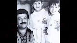 صورة نادرة لسمير غانم وبناته دنيا وإيمي
