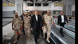 مدبولي يستقل الأتوبيس الكهربائي ويتفقد محطة الحافلات المركزية (12)