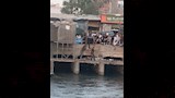 جانب من البحث عن الطفل الغارق