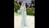 جورجينا بفستان زفاف