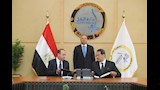 وزير النقل يشهد توقيع اتفاقية لتطوير الحجز الإلكتروني بأتوبيسات نقل الركاب (7)