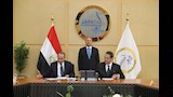 وزير النقل يشهد توقيع اتفاقية لتطوير الحجز الإلكتروني بأتوبيسات نقل الركاب (1)