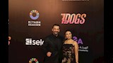 كريم عبدالعزيز مع زوجته