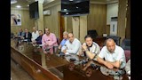 أثناء الاجتماع