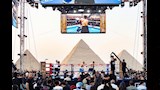 نزال ملاكمة عالمي تحت سفح الاهرامات (2)