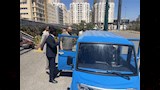 محافظ الإسكندرية يتفقد السيارة بديل التوك توك (10)