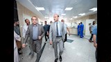 محافظ أسيوط يزور المرضى بمستشفى الإصابات الجامعي ويشاركهم فرحة عيد الأضحى بتوزيع الهدايا والعيديات (1)