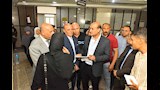 محافظ أسيوط يواصل جولاته الإنسانية بالمستشفيات في العيد.. هدايا وعيديات للمرضى ورسائل دعم للأطقم الطبية (8)