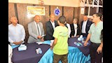 محافظ أسيوط يشارك الأيتام فرحة العيد.. هدايا وعيديات وتكريم للعاملين بدور الرعاية (5)