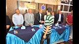 محافظ أسيوط يشارك الأيتام فرحة العيد.. هدايا وعيديات وتكريم للعاملين بدور الرعاية (12)