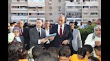 محافظ كفر الشيخ يوزع الهدايا على الأيتام