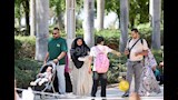 حديقة الأزهر تحتضن آلاف الزوار احتفالا بأول أيام عيد الأضحى (15)