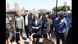 محافظ القاهرة يشارك المواطنين احتفالات عيد الأضحى في ممشى أهل مصر (2)
