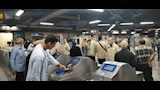 وزير النقل يتابع انتظام العمل بمرافق الوزارة في العيد (2)